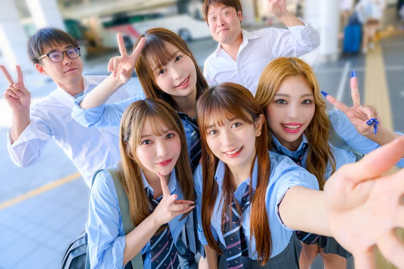 りお&ひなた&かりん&ゆい 無料サンプル画像(1) 【R18同人と動画(無料で)】