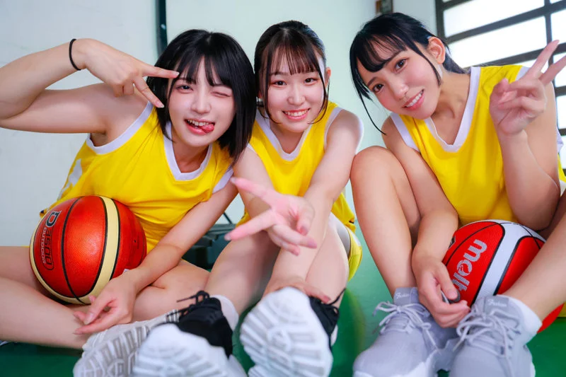 ゆみ＆おと＆まこ 無料サンプル画像(2) 【R18同人と動画（無料で）】